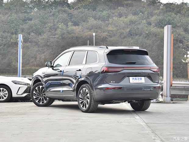 Celestial car meets M7 2024 1.5T intelligent rear-drive Max version with 5 seats.